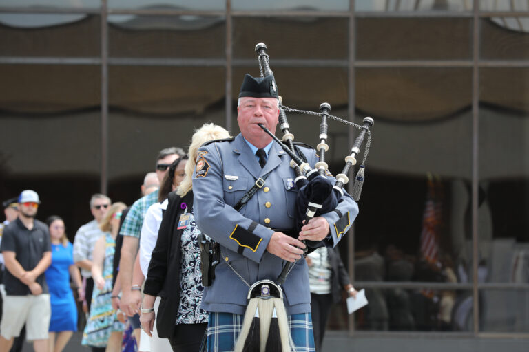 Dan Bray Bagpipes